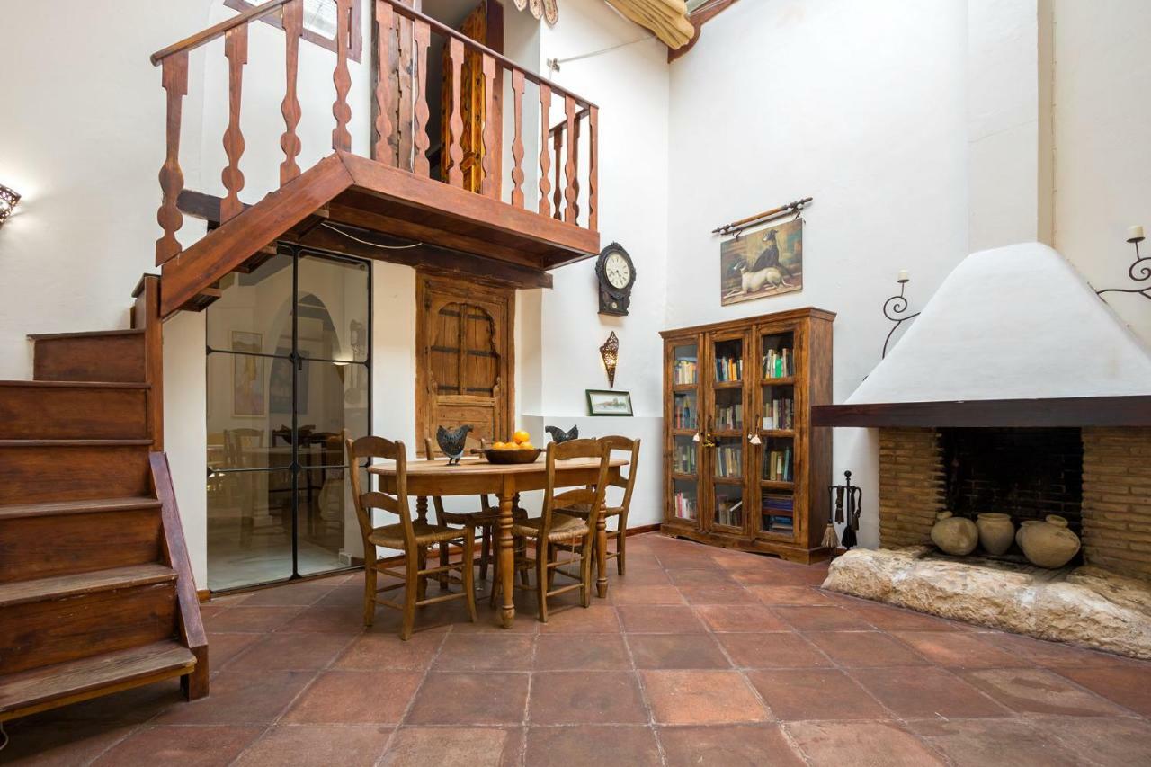 Country Home Apartment With Garage 6 Pax Seville Exterior photo